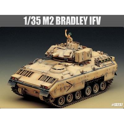 1/35 M2 Bradley IFV