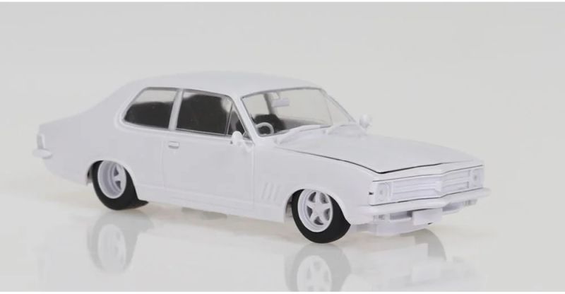 1/24 Holden LC Torana V8 kitset