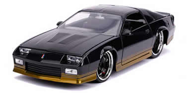 1/24 1985 Chevrolet Camaro Z28 Black Metallic with Gold Stripes