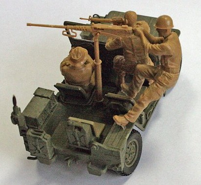 1/35 Charlie on Left! US Jeep Crew (3) & Viet Cong (2)
