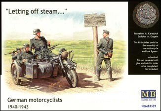 1/35 WWII German BMW R75 Motorcycle & 4 Motorcyclists 1940-43