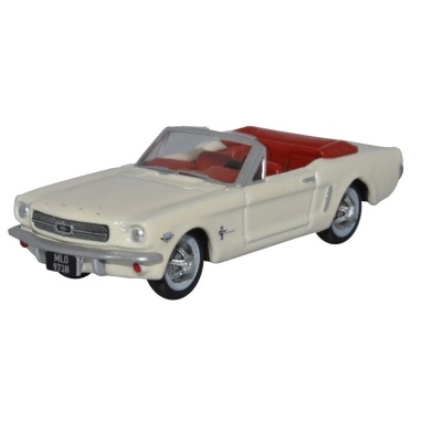 1/87 Ford Mustang Convertible - Wimbledon White