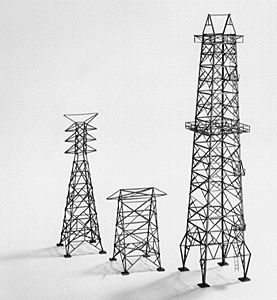 HO Electrical Towers and Oil Well