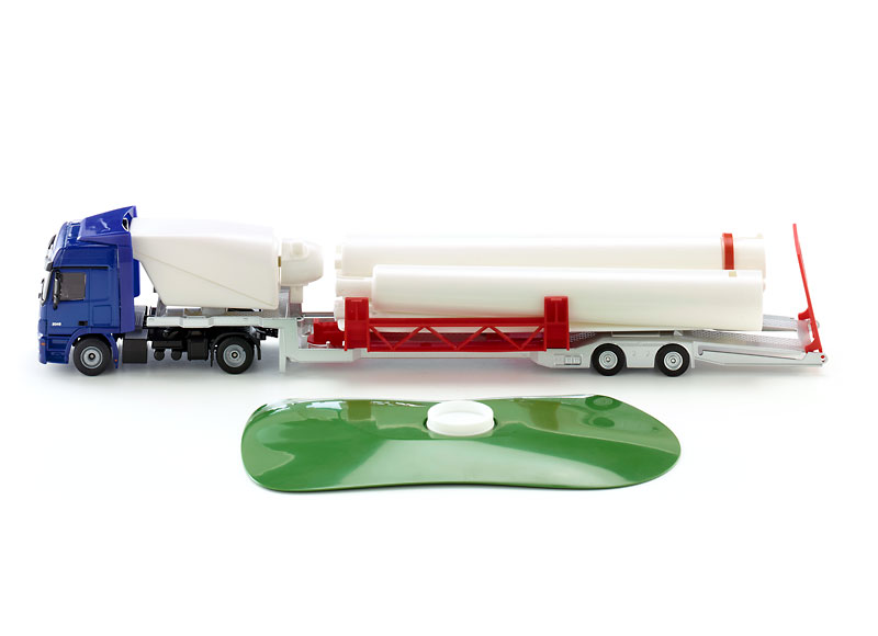 1/50 Mercedes Actros with Wind Turbine 1/50 Mercedes Actros with Wind Turbine