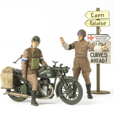 1/35 British BSA M20 Motorcycle W/Military Police Set