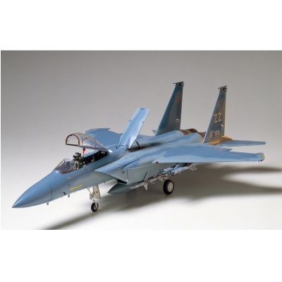 1/32 McDonnell Douglas F-15C Eagle