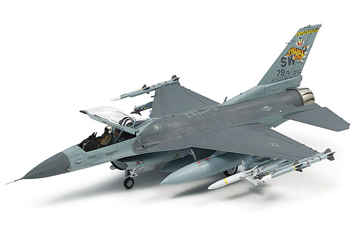1/72 F-16CJ with full Equipment