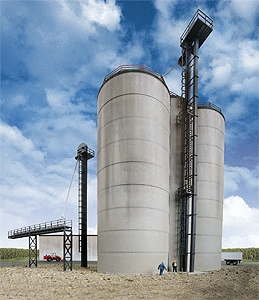HO Corn Storage Silo & Elevators kitset