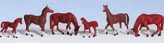 HO Chestnut Horses