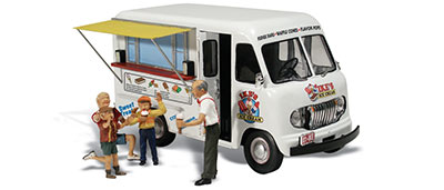 Ike's Ice Cream Truck Autoscene
