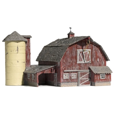 N Old Weathered Barn (Lit)