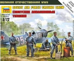 1/72 Soviet Air Force ground Crew
